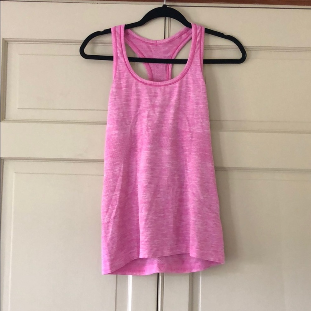 Lululemon Swiftly